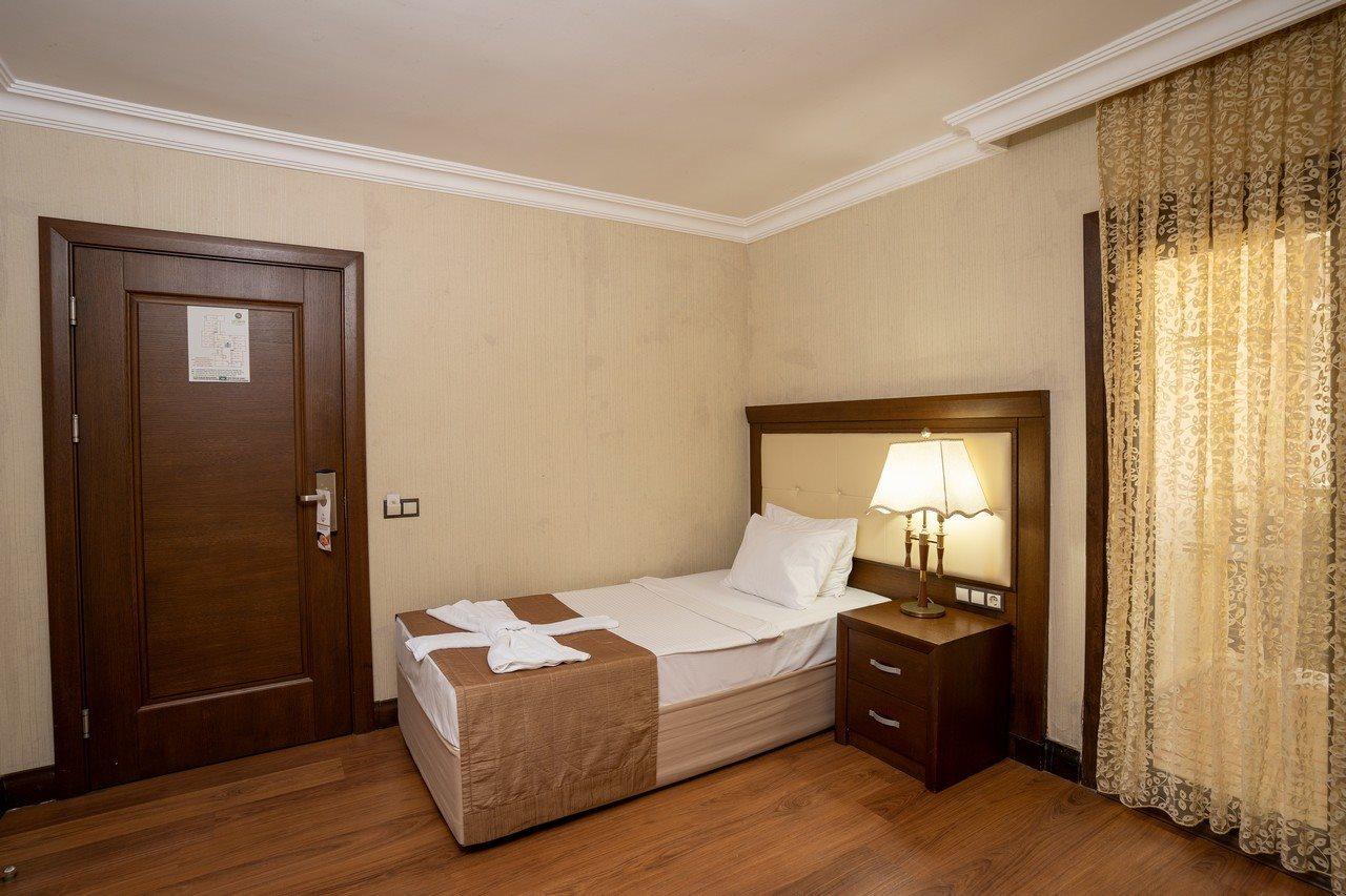 Latanya Park Resort Yaliciftlik Bagian luar foto