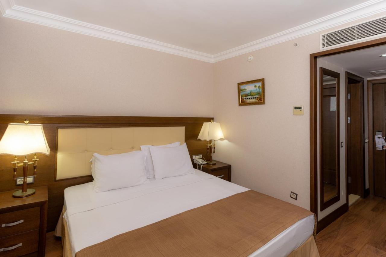 Latanya Park Resort Yaliciftlik Bagian luar foto